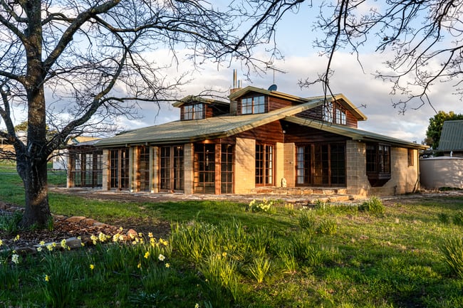 'Glen Avon' 45 Eddington Road Bagdad TAS 7030 'Glen Avon' 45 Eddington Road Bagdad TAS 7030