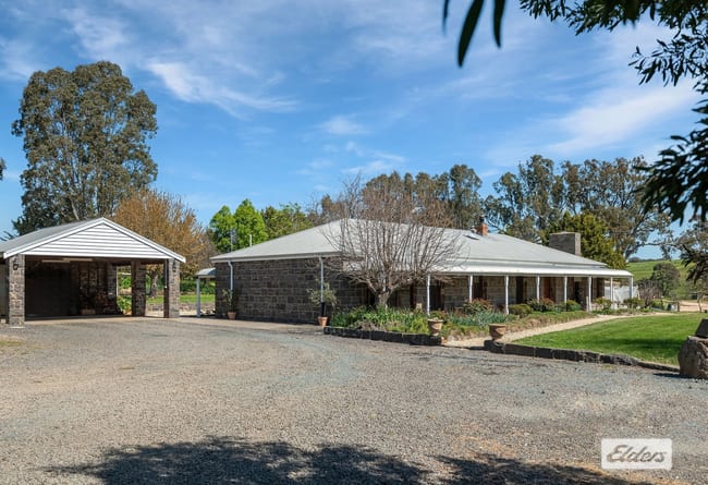 139 Wedge Gully Road Redesdale VIC 3444 139 Wedge Gully Road Redesdale VIC 3444
