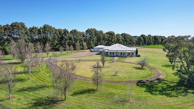 'Nella Park' 135 Hartwicks Road Hamilton VIC 3300 'Nella Park' 135 Hartwicks Road Hamilton VIC 3300