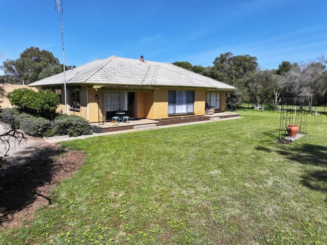 1214 Mologa-Durham Ox Road Yarrawalla VIC 3575 1214 Mologa-Durham Ox Road Yarrawalla VIC 3575