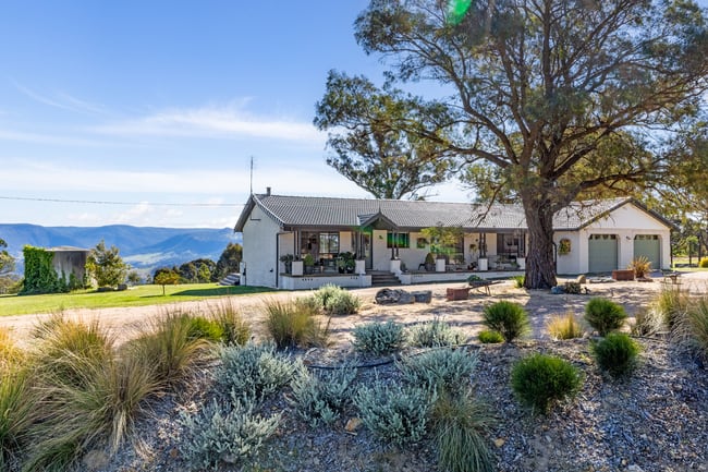 544 Peach Tree Road Megalong Valley NSW 2785 544 Peach Tree Road Megalong Valley NSW 2785
