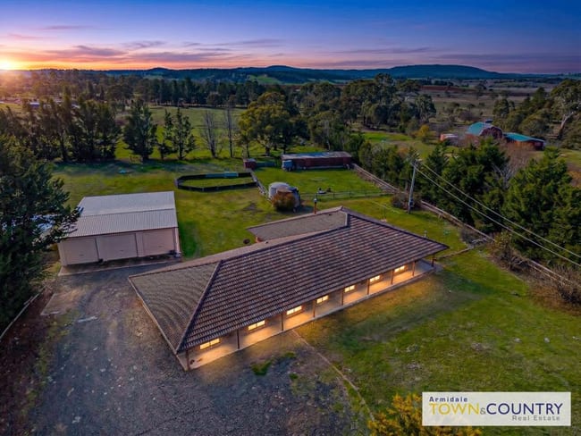 144 Mundays Lane Armidale NSW 2350 144 Mundays Lane Armidale NSW 2350