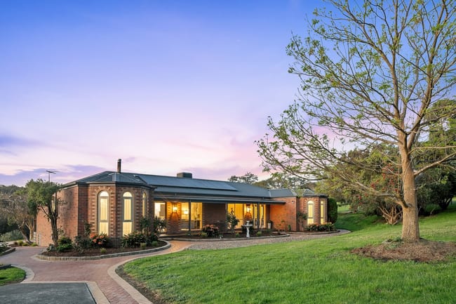 211 Belgrave-Hallam Road Belgrave South VIC 3160 211 Belgrave-Hallam Road Belgrave South VIC 3160