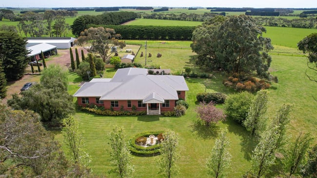 762 Moyne Falls Road Hawkesdale VIC 3287 762 Moyne Falls Road Hawkesdale VIC 3287