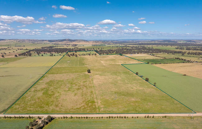 73 Pattersons Road Wagga Wagga NSW 2650 73 Pattersons Road Wagga Wagga NSW 2650