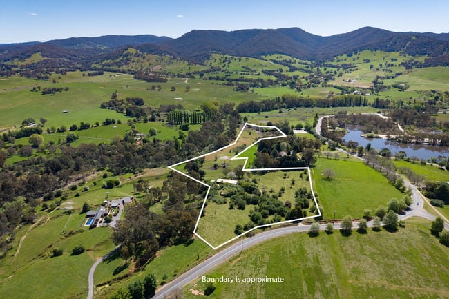 909 Osbornes Flat Road Allans Flat VIC 3691 909 Osbornes Flat Road Allans Flat VIC 3691