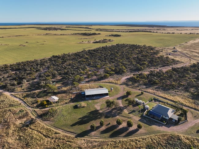 1480 Decres Bay Road Laura Bay SA 5680