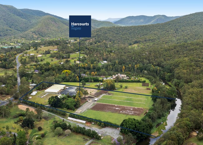10-12 Riverglen Court Mount Nathan QLD 4211 10-12 Riverglen Court Mount Nathan QLD 4211