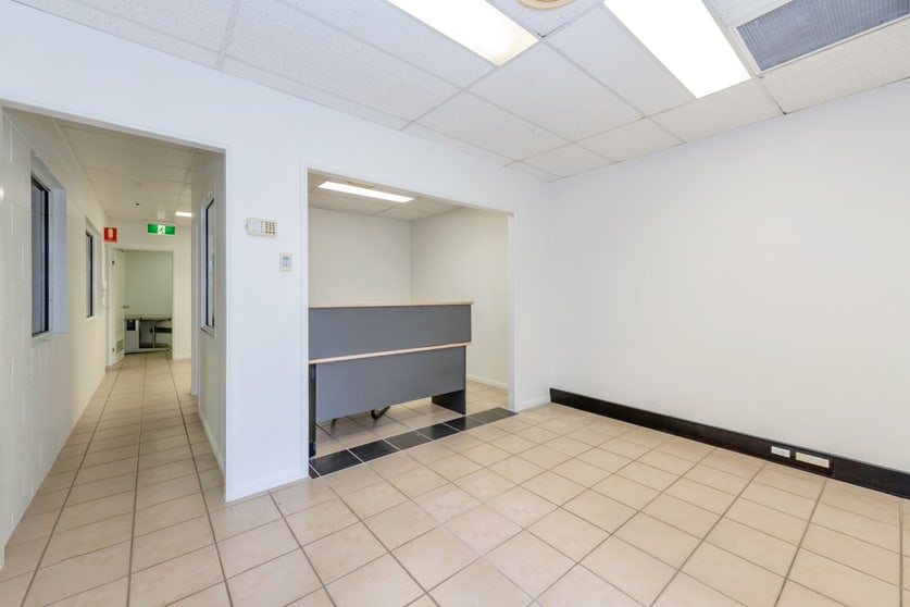 Click to view all images 9 Hugh Ryan Drive Garbutt QLD 4814 - Image 3