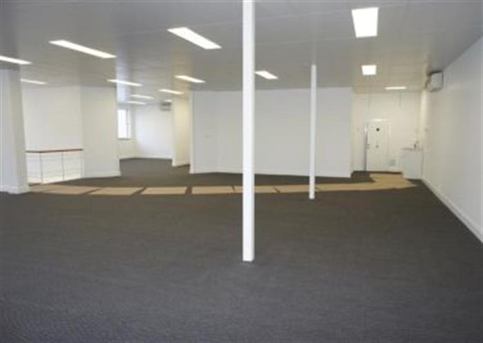 Click to view all images 2E, 54 Clyde Street Hamilton North NSW 2292 - Image 2