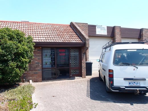 Click to view all images 15/112 Hammond Road Dandenong VIC 3175 - Image 3