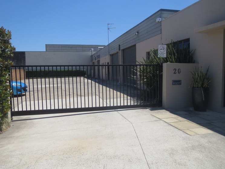 Click to view all images 4/20 Anvil Road Seven Hills NSW 2147 - Image 2