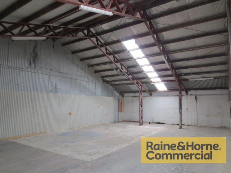 Click to view all images 4/25 Smith Street Capalaba QLD 4157 - Image 2
