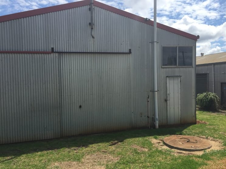 Click to view all images Shed 1/23 Boothby Street Drayton QLD 4350 - Image 3