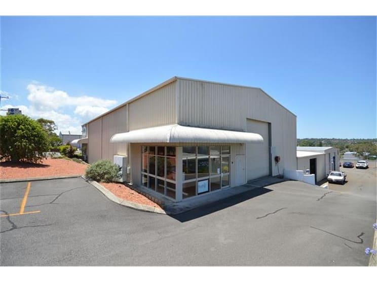 Click to view all images (Unit 7)/6 Torrens Avenue Cardiff NSW 2285 - Image 1
