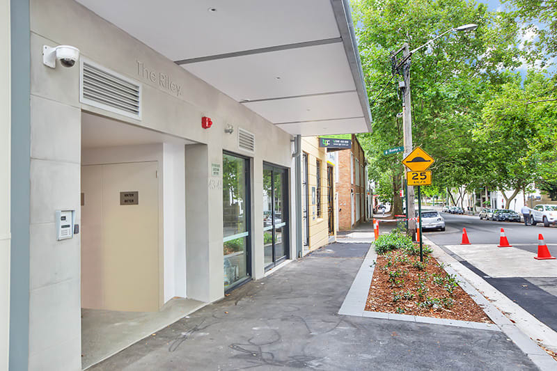 Click to view all images 43 Riley Street Woolloomooloo NSW 2011 - Image 2