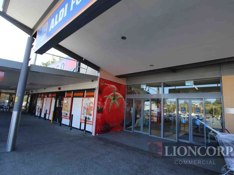 Click to view all images Oxley QLD 4075 - Image 3