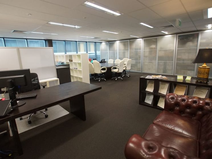 Click to view all images COMMERCIAL SUITE C10 Wharf One 19 Kitchener Drive Darwin NT 0800 - Image 2