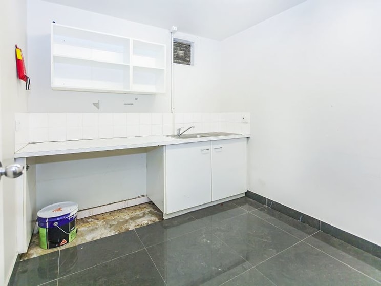 Click to view all images 4/109 Grand Plaza Drive Browns Plains QLD 4118 - Image 2