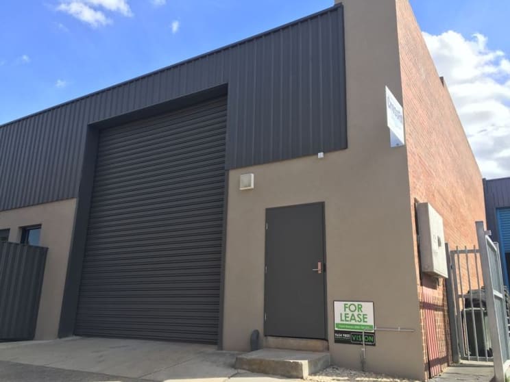 Click to view all images REAR/309 Albert Street Brunswick VIC 3056 - Image 1
