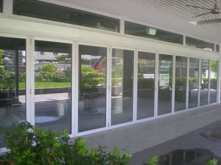 Click to view all images 15 Lake Street Varsity Lakes QLD 4227 - Image 2