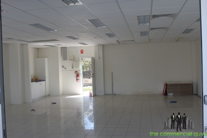Click to view all images 8/57 Ashmole Rd Redcliffe QLD 4020 - Image 2