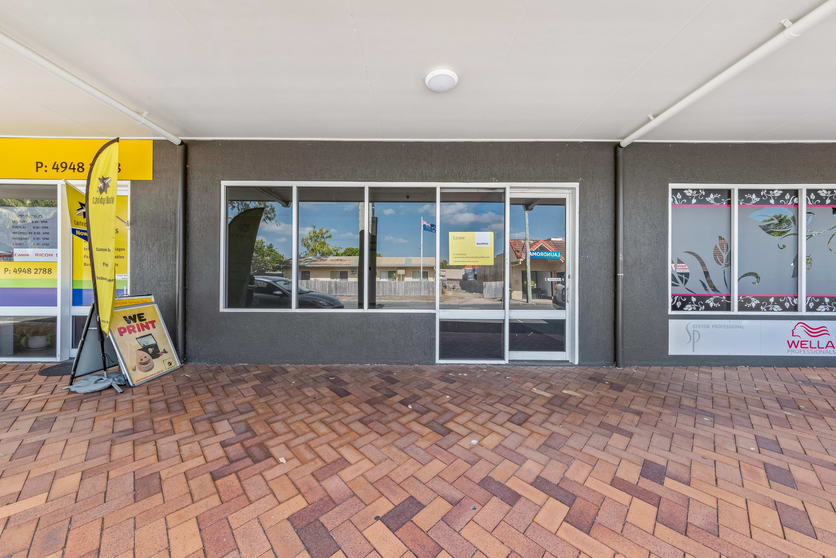 Click to view all images 7/37 Stewart Drive Cannonvale QLD 4802 - Image 3