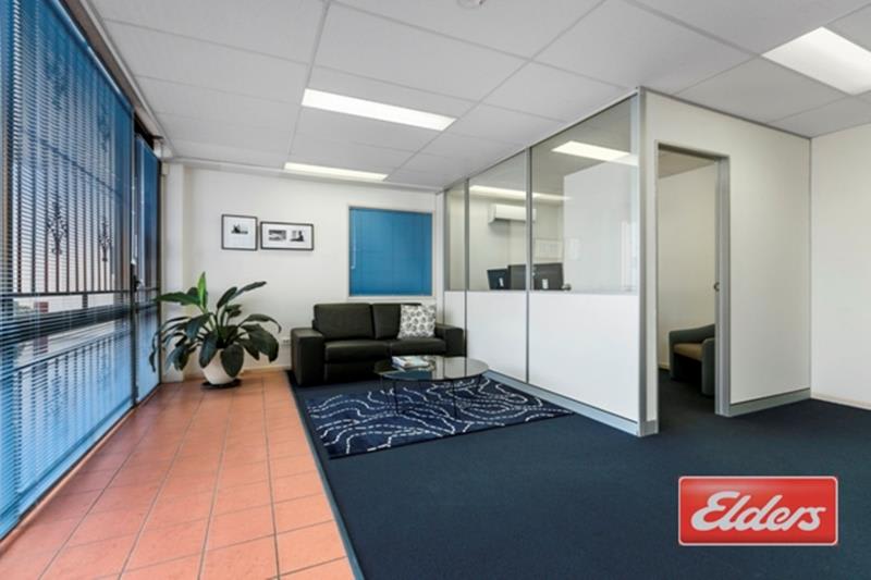Click to view all images 19 Kyabra Street Newstead QLD 4006 - Image 3