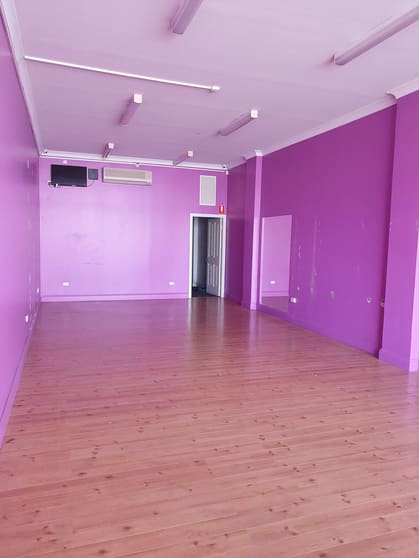 Click to view all images 2a, 280 Crown Street Wollongong NSW 2500 - Image 2