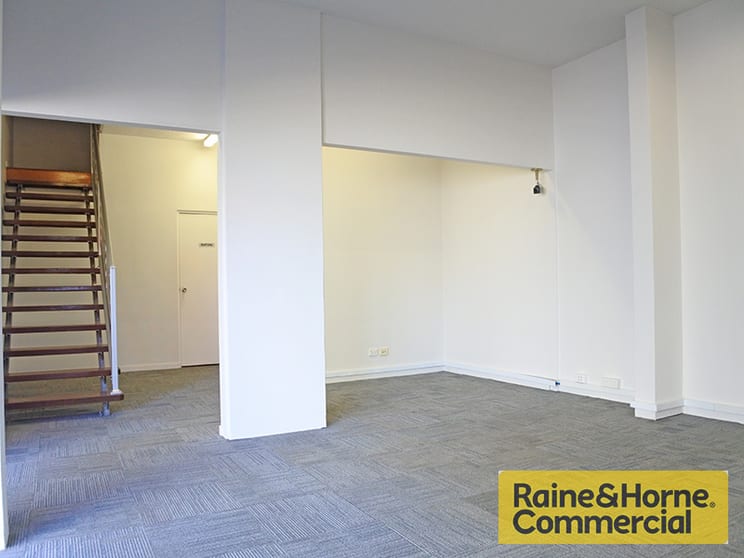 Click to view all images Bishop Street Kelvin Grove QLD 4059 - Image 3
