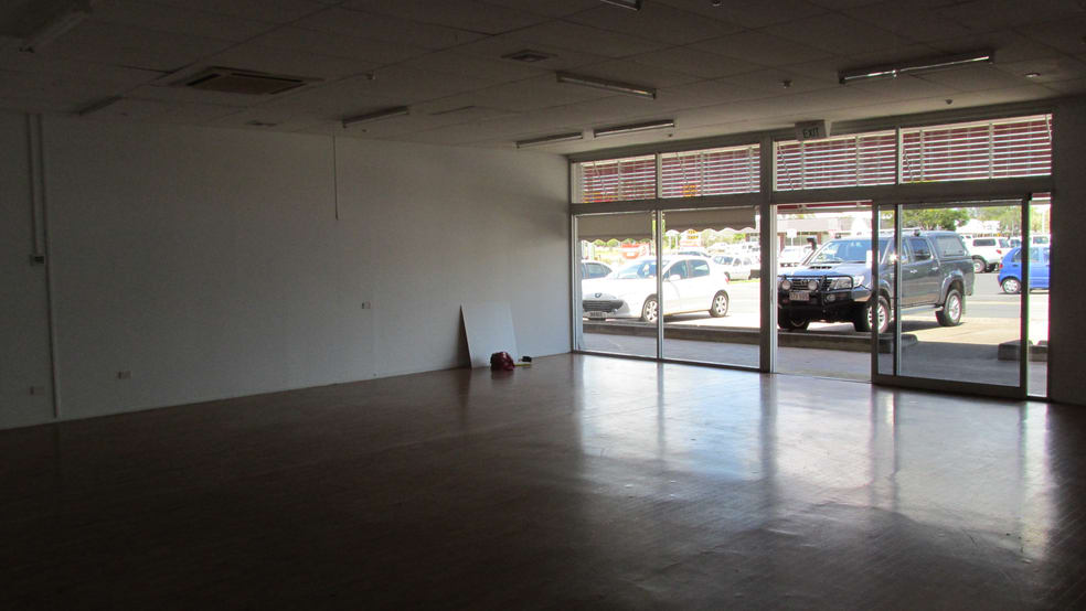 Click to view all images 5/6 Torquay Road Pialba QLD 4655 - Image 2