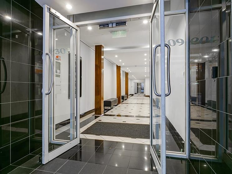Click to view all images Suite 3/303 Adelaide Street Brisbane City QLD 4000 - Image 2