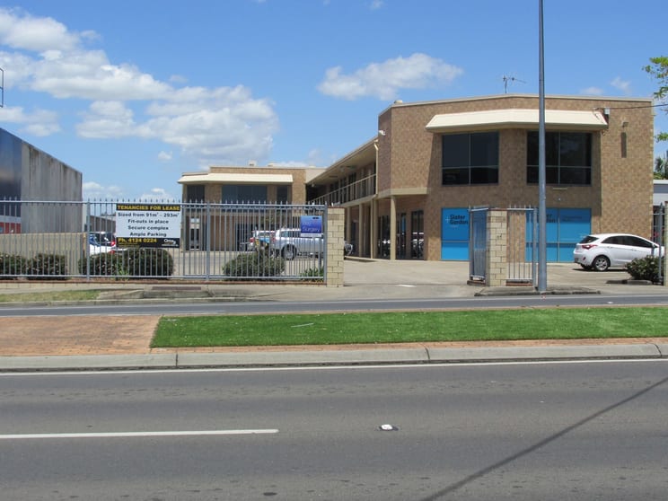Click to view all images 9/107 Boat Harbour Drive Pialba QLD 4655 - Image 1