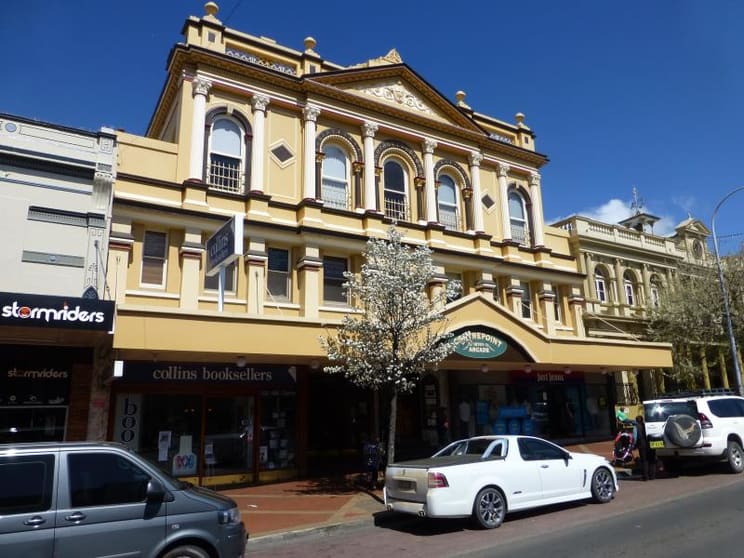 Click to view all images Level One Suite 4/226-232 Summer Street Orange NSW 2800 - Image 1