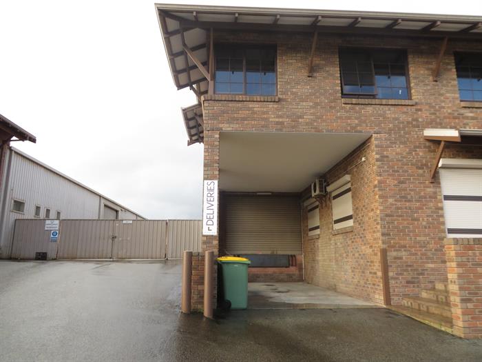 Click to view all images 50 Clavering Road Bayswater WA 6053 - Image 3