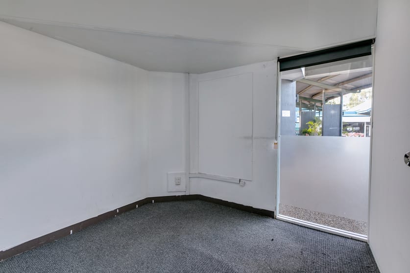 Click to view all images 14A/200 Old Cleveland Road Capalaba QLD 4157 - Image 3