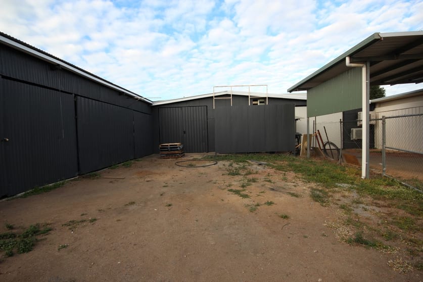 Click to view all images 1/2 Gorari Street Idalia QLD 4811 - Image 2
