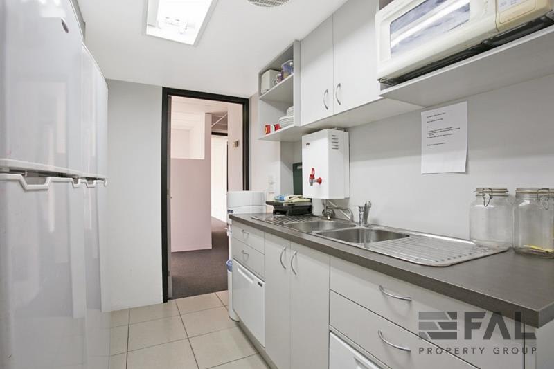 Click to view all images Suite 2B/524 Milton Road Toowong QLD 4066 - Image 3