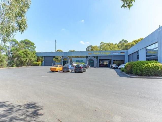 Click to view all images 4/1 Brisbane Street Eltham VIC 3095 - Image 2