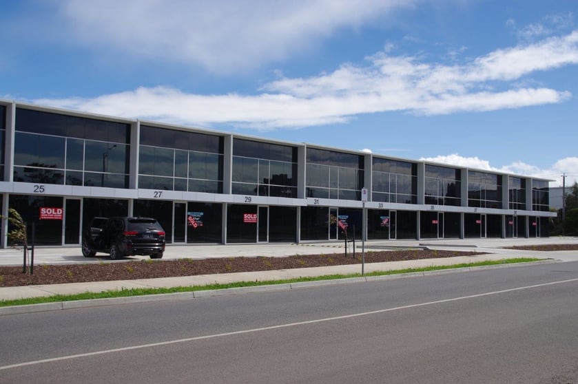 Click to view all images 15-17 Cabot Drive Altona North VIC 3025 - Image 3