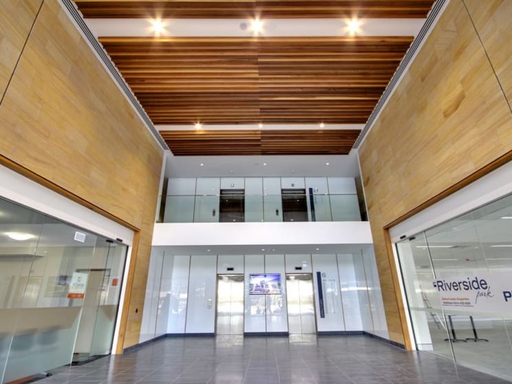 Click to view all images 1.2 Office Tower/69 Central Coast Highway West Gosford NSW 2250 - Image 3