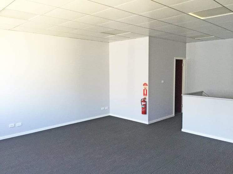 Click to view all images 16/26 Balook Drive Beresfield NSW 2322 - Image 3