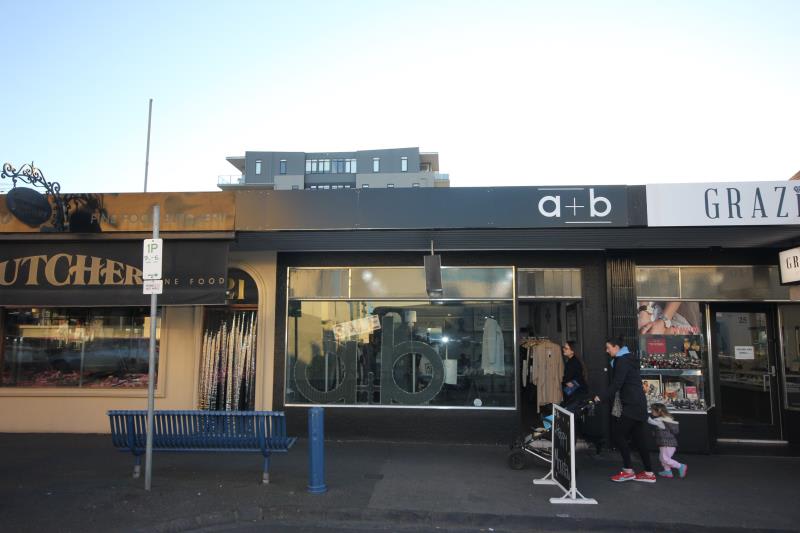 Click to view all images 23 Pratt Street Moonee Ponds VIC 3039 - Image 2