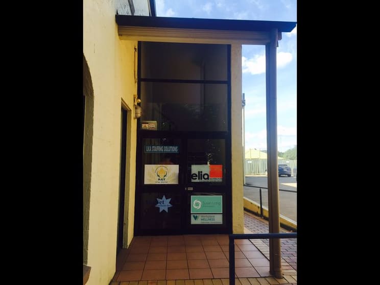 Click to view all images 1/109 Herries Street East Toowoomba QLD 4350 - Image 2