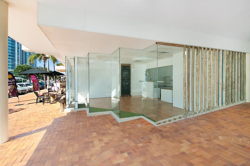 Click to view all images 11/118 Griffith Street Coolangatta QLD 4225 - Image 3