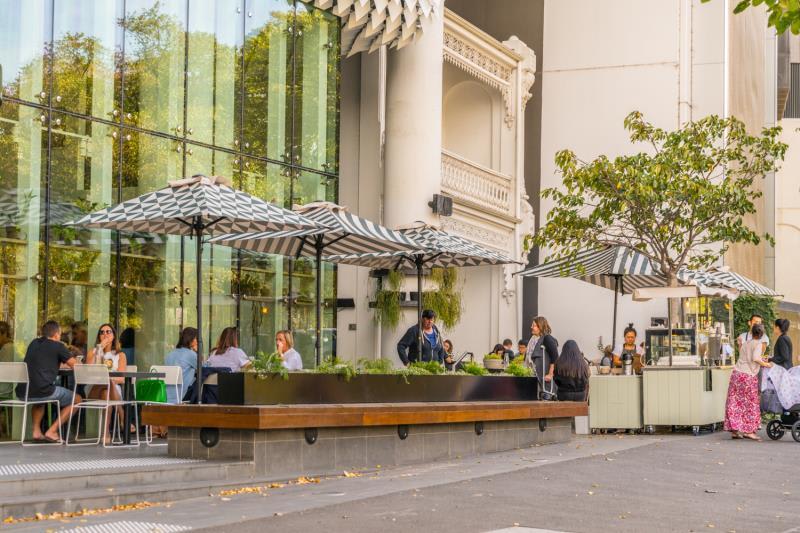 Click to view all images 52 Albert Road South Melbourne VIC 3205 - Image 3