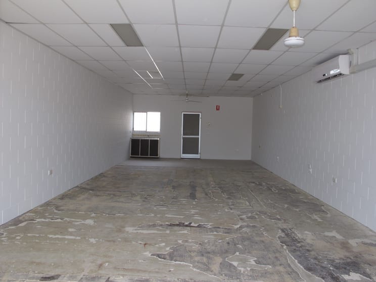 Click to view all images Shop 5/8 Gregory Street Bowen QLD 4805 - Image 3