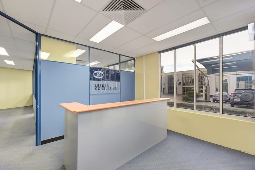 Click to view all images 3, 4 & 5/18 Redland Drive Mitcham VIC 3132 - Image 2