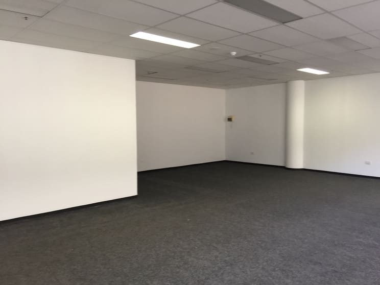 Click to view all images Office 5/8-24 Kippax Street Surry Hills NSW 2010 - Image 2