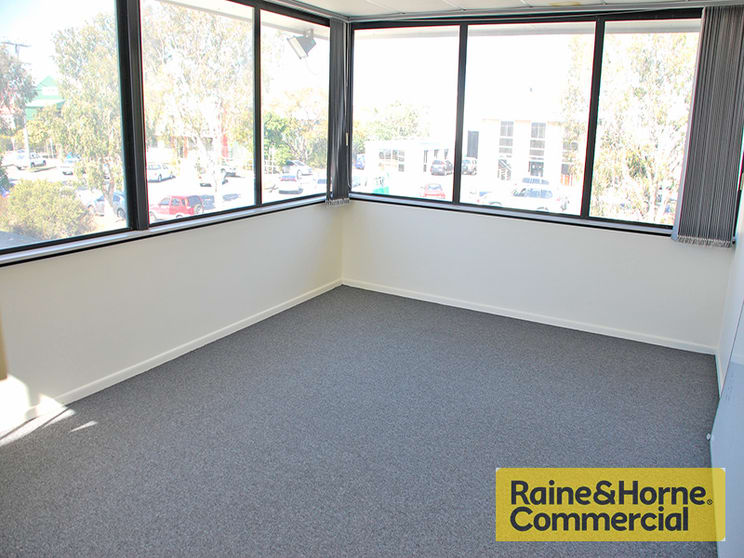 Click to view all images Banyo QLD 4014 - Image 3